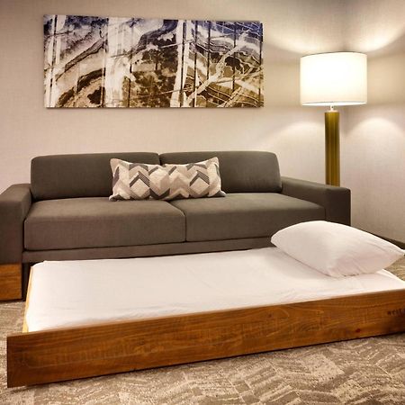 Springhill Suites By Marriott Coralville Εξωτερικό φωτογραφία
