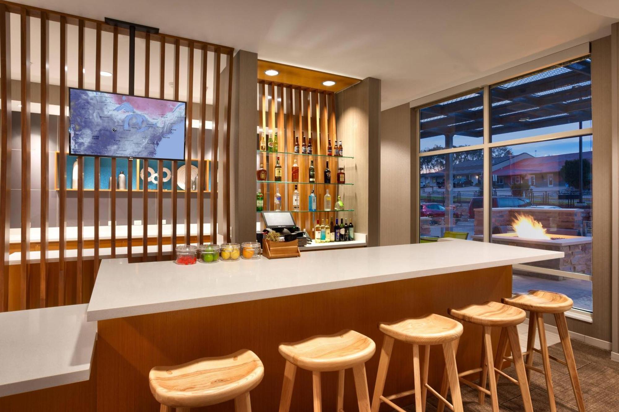 Springhill Suites By Marriott Coralville Εξωτερικό φωτογραφία