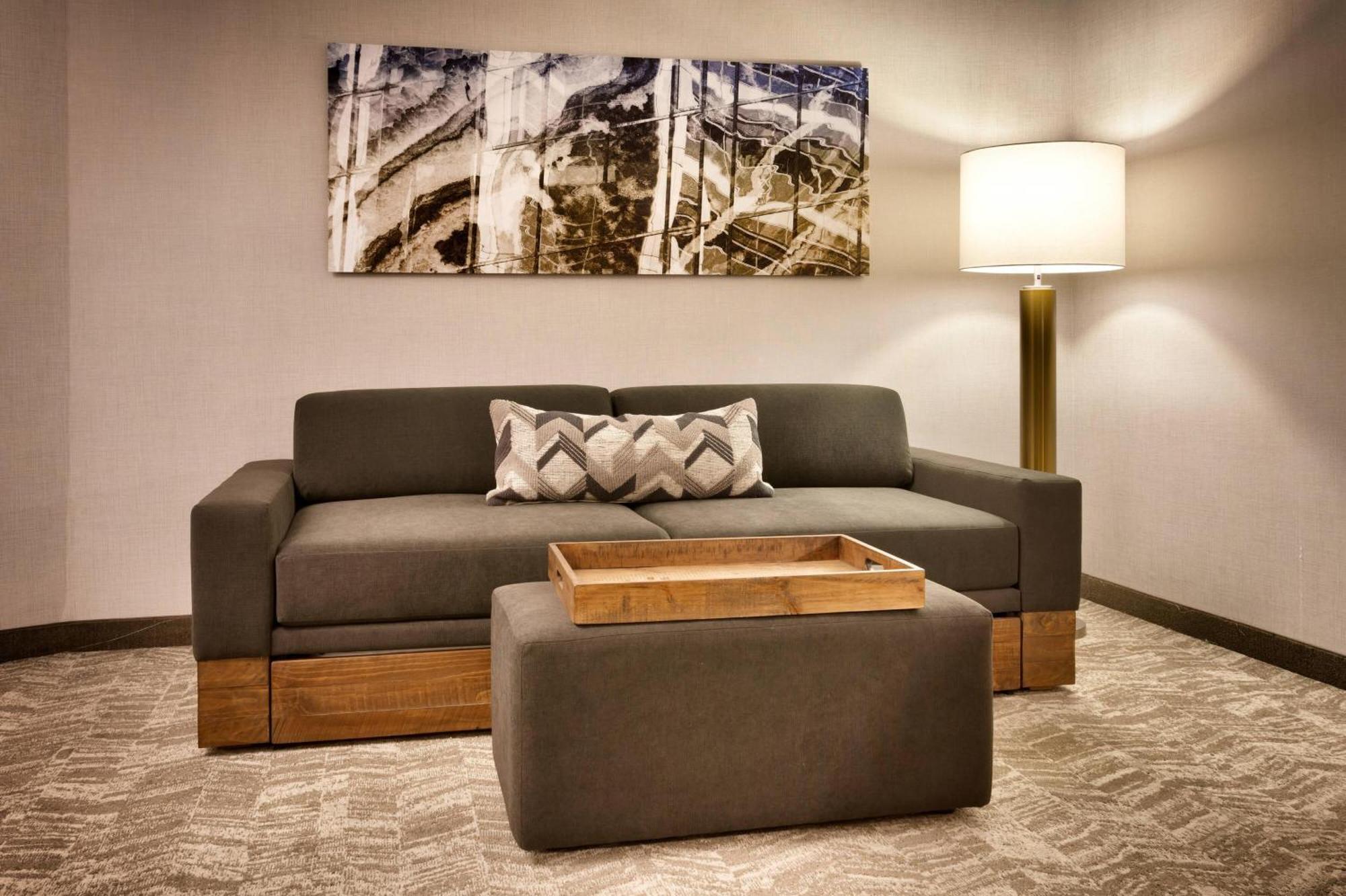 Springhill Suites By Marriott Coralville Εξωτερικό φωτογραφία