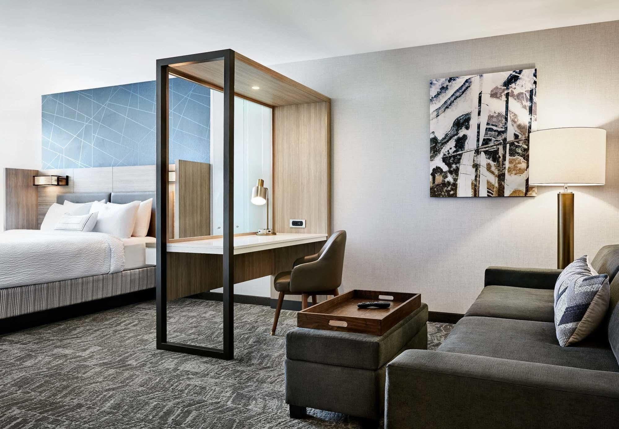 Springhill Suites By Marriott Coralville Εξωτερικό φωτογραφία