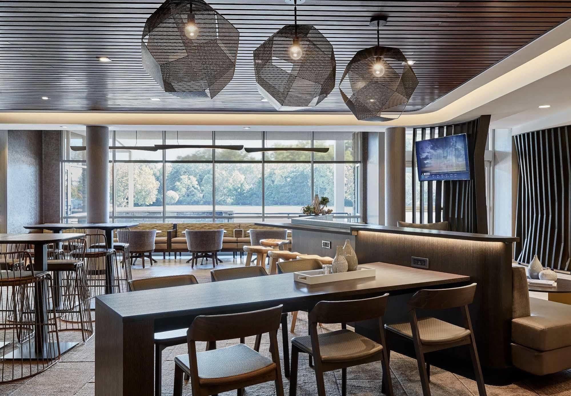 Springhill Suites By Marriott Coralville Εξωτερικό φωτογραφία