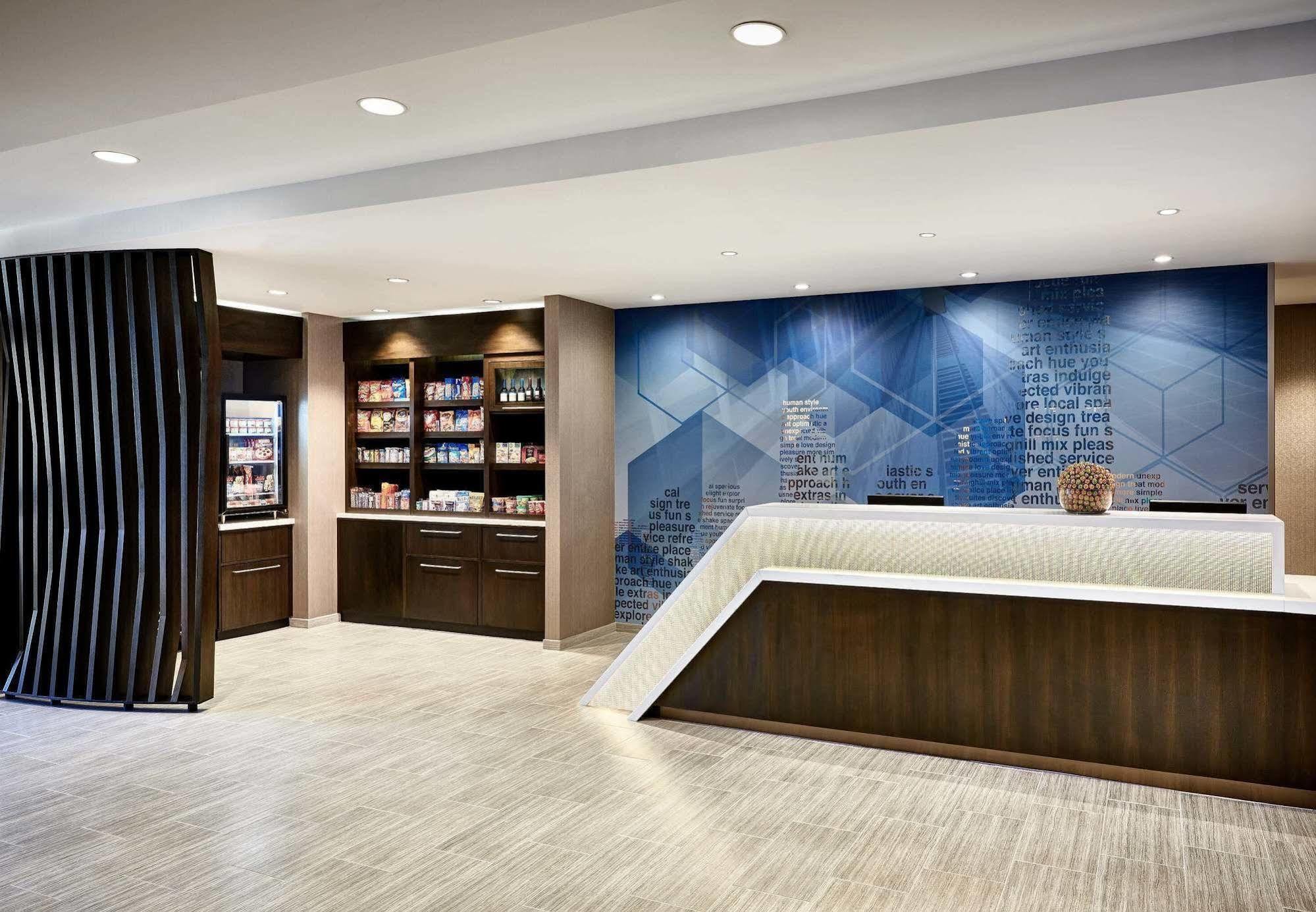 Springhill Suites By Marriott Coralville Εξωτερικό φωτογραφία